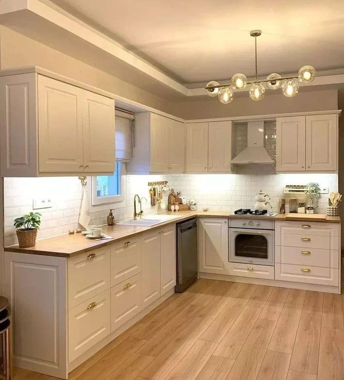 أحدث أشكال دولاب مطبخ الوميتال